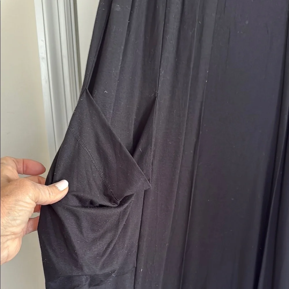 Eileen Fisher Black Sleeveless vest - Picture 3 of 9